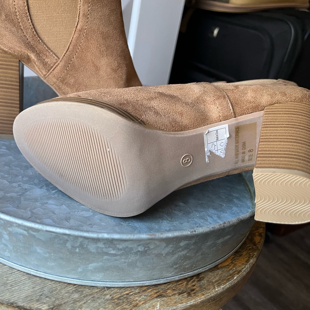 She & In Booties - Picture 4 of 4